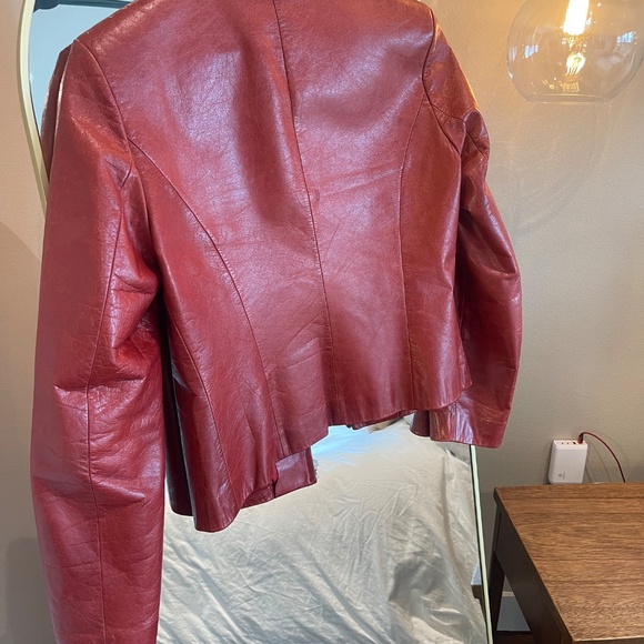 Red leather jacket - Picture 2 of 3